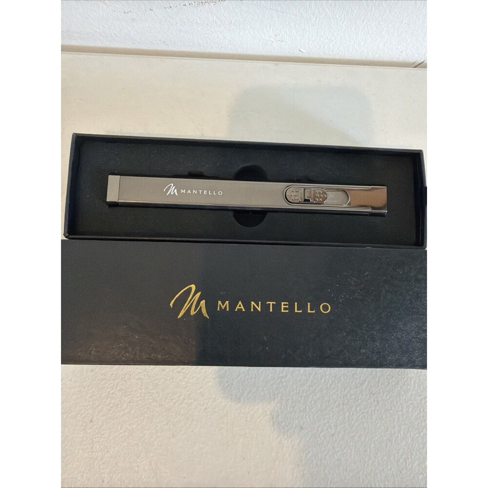 Mantello Cigar Lighter Torch, Built In Pinch Cutter And Cigar Draw